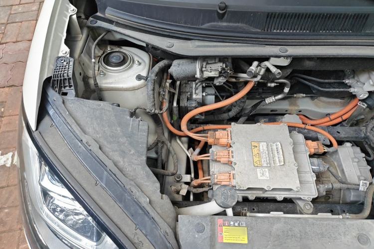 Used Wuling Bingo 2023 333 km Enjoyment Version Engine Bay Right