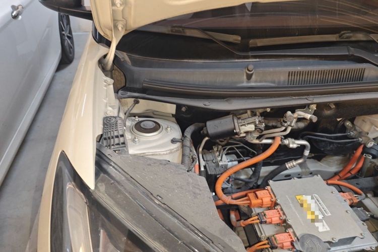 Used Wuling Bingo 2023 333 km Lingxi Connected+ Version Engine Bay Right