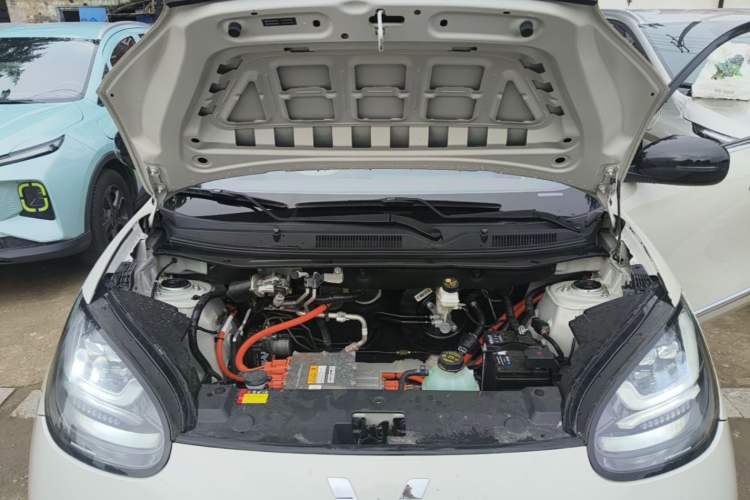 Used Wuling Bingo 2023 333 km Lingxi Connected+ Version Engine Bay