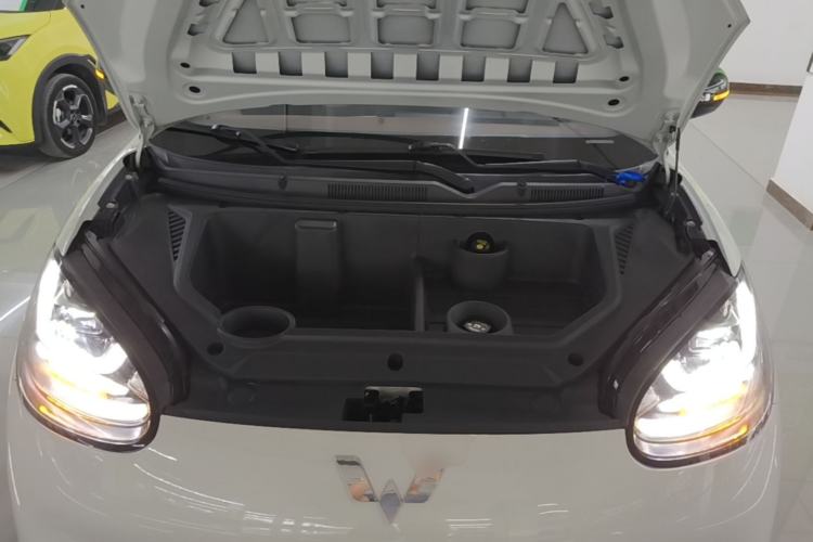 Used Wuling Bingo 2023 333 km Lingxi Connected Version Engine Bay