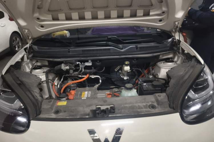 Used Wuling Bingo 2023 333 km Lingxi Connected+ Version Engine Bay