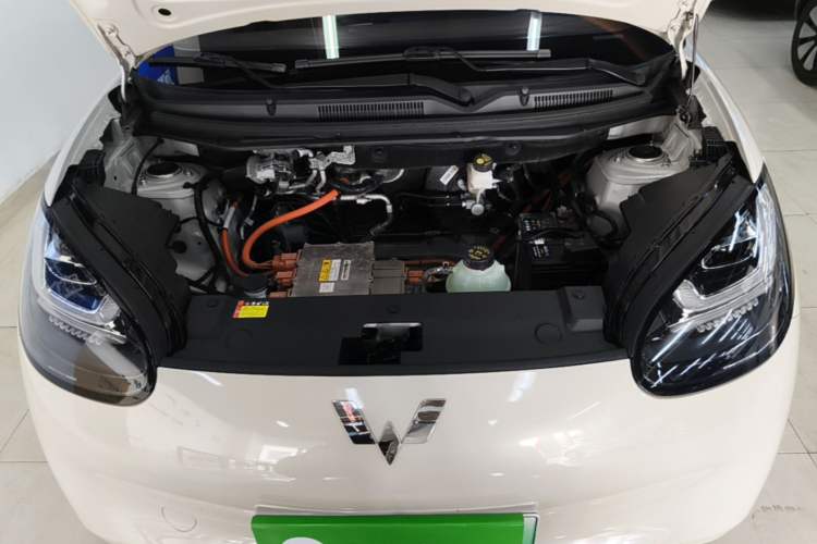 Used Wuling Bingo 2023 333 km Lingxi Connected+ Version Engine Bay