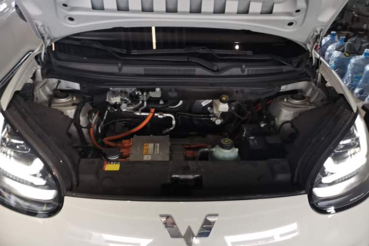 Used Wuling Bingo 2023 333 km Lingxi Connected Version Engine Bay