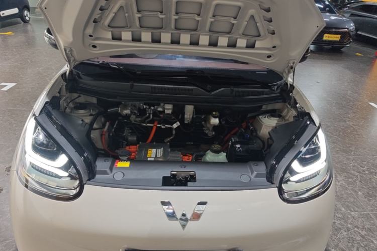 Used Wuling Bingo 2023 410 km Lingxi Deluxe Edition Engine Bay