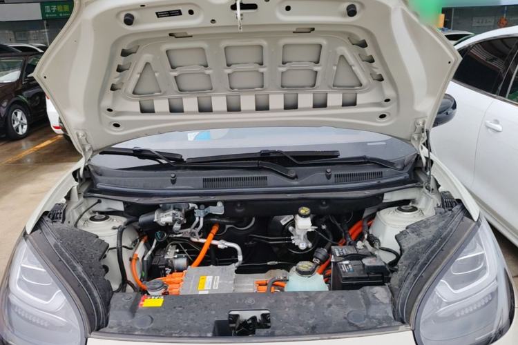 Used Wuling Bingo 2023 333 km Lingxi Connected Version Engine Bay