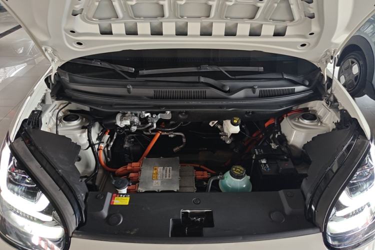 Used Wuling Bingo 2023 333 km Lingxi Connected+ Version Engine Bay