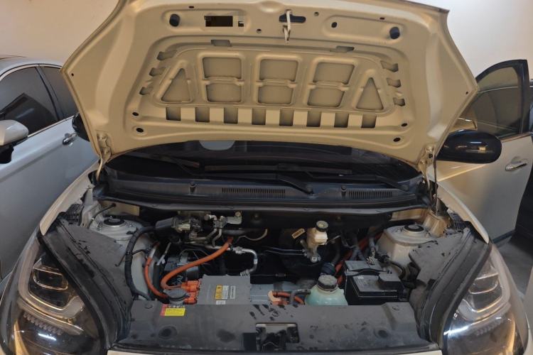 Used Wuling Bingo 2023 333 km Lingxi Connected+ Version Engine Bay