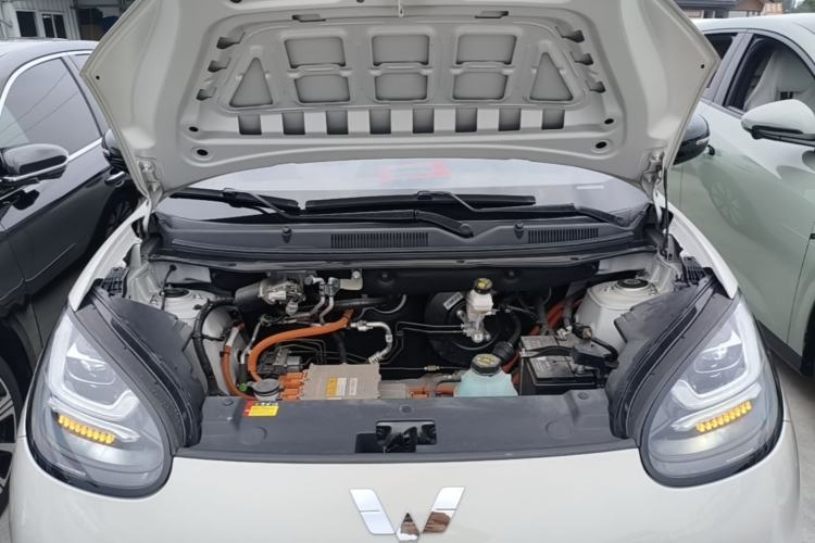 Used Wuling Bingo 2023 333 km Lingxi Connected Version Engine Bay