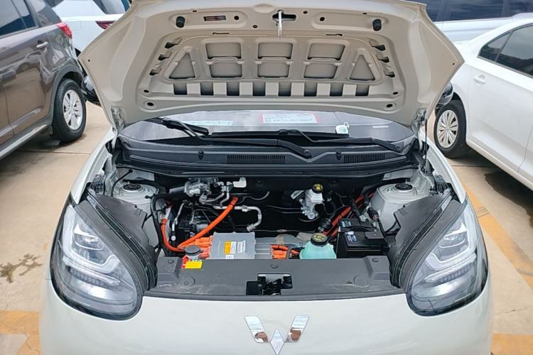 Used Wuling Bingo 2023 333 km Lingxi Connected+ Version Engine Bay