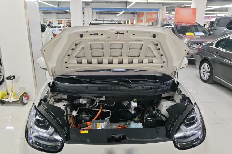 Used Wuling Bingo 2023 333 km Lingxi Connected+ Version Engine Bay