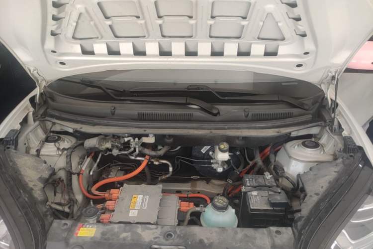 Used Wuling Bingo 2023 333 km Lingxi Connected+ Version Engine Bay