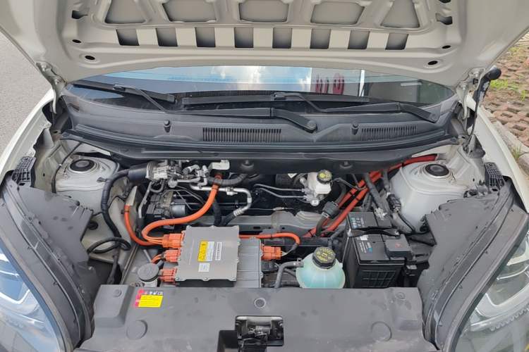 Used Wuling Bingo 2023 333 km Lingxi Connected+ Version Engine Bay