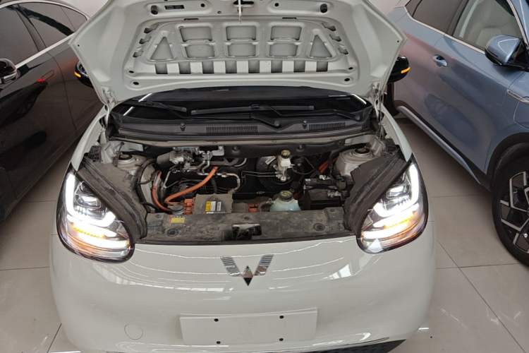Used Wuling Bingo 2023 333 km Lingxi Connected Version Engine Bay