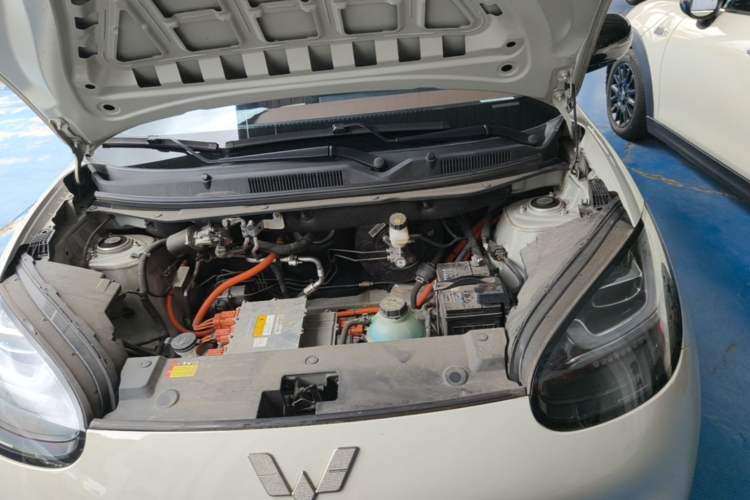 Used Wuling Bingo 2023 333 km Lingxi Connected Version Engine Bay