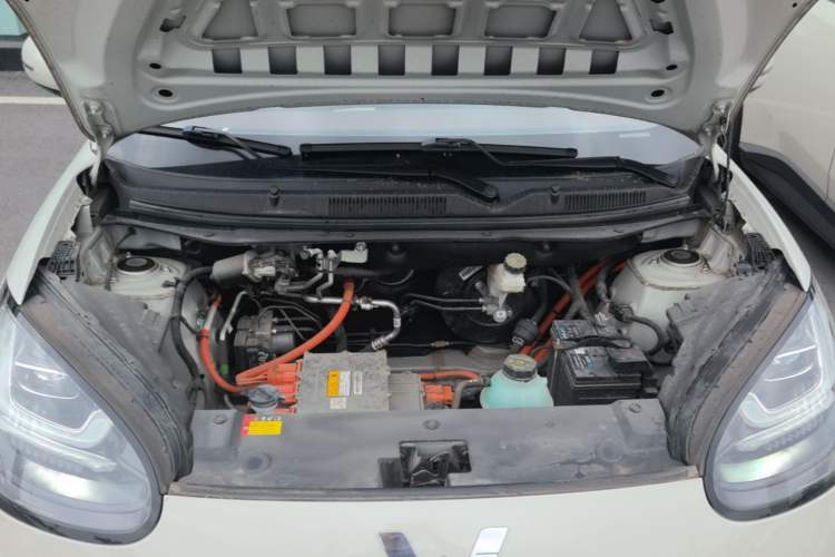 Used Wuling Bingo 2023 333 km Enjoyment Version Engine Bay