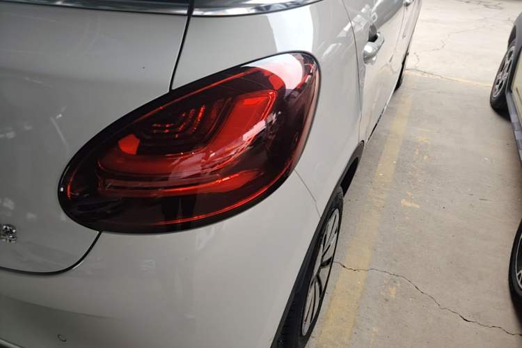 Used Wuling Bingo 2023 410 km Lingxi Deluxe Edition Exterior 1