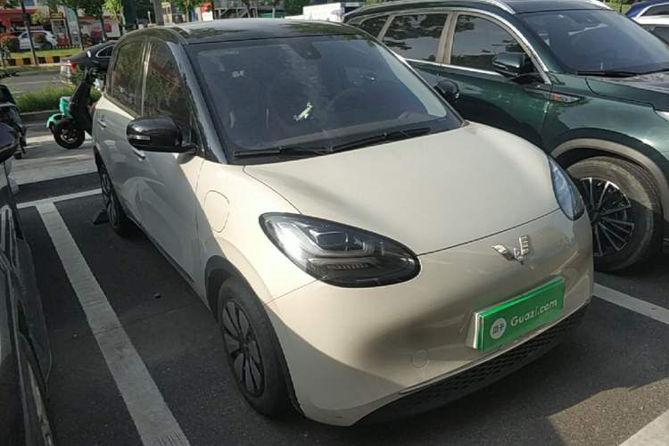 Used Wuling Bingo 2023 333 km Lingxi Connected Version Exterior 1