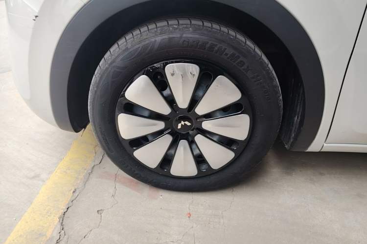 Used Wuling Bingo 2023 410 km Lingxi Deluxe Edition Exterior 2