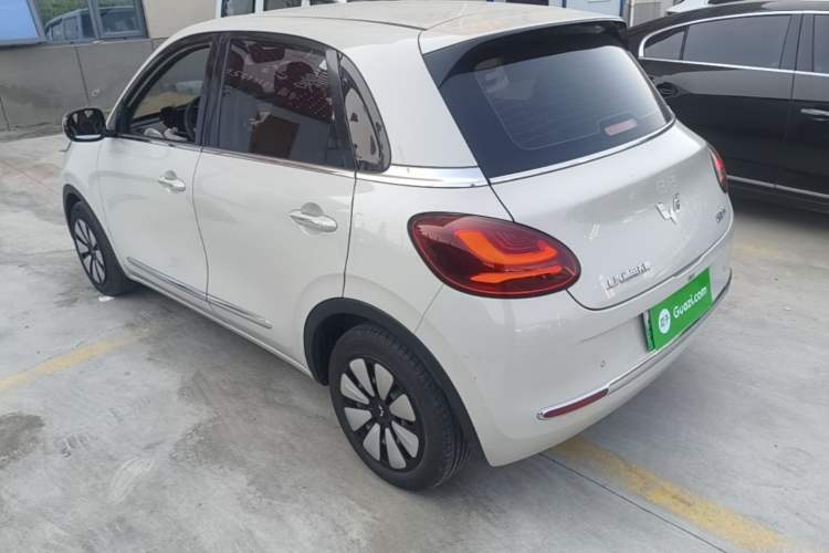 Used Wuling Bingo 2023 203km Comfort Edition Exterior 2