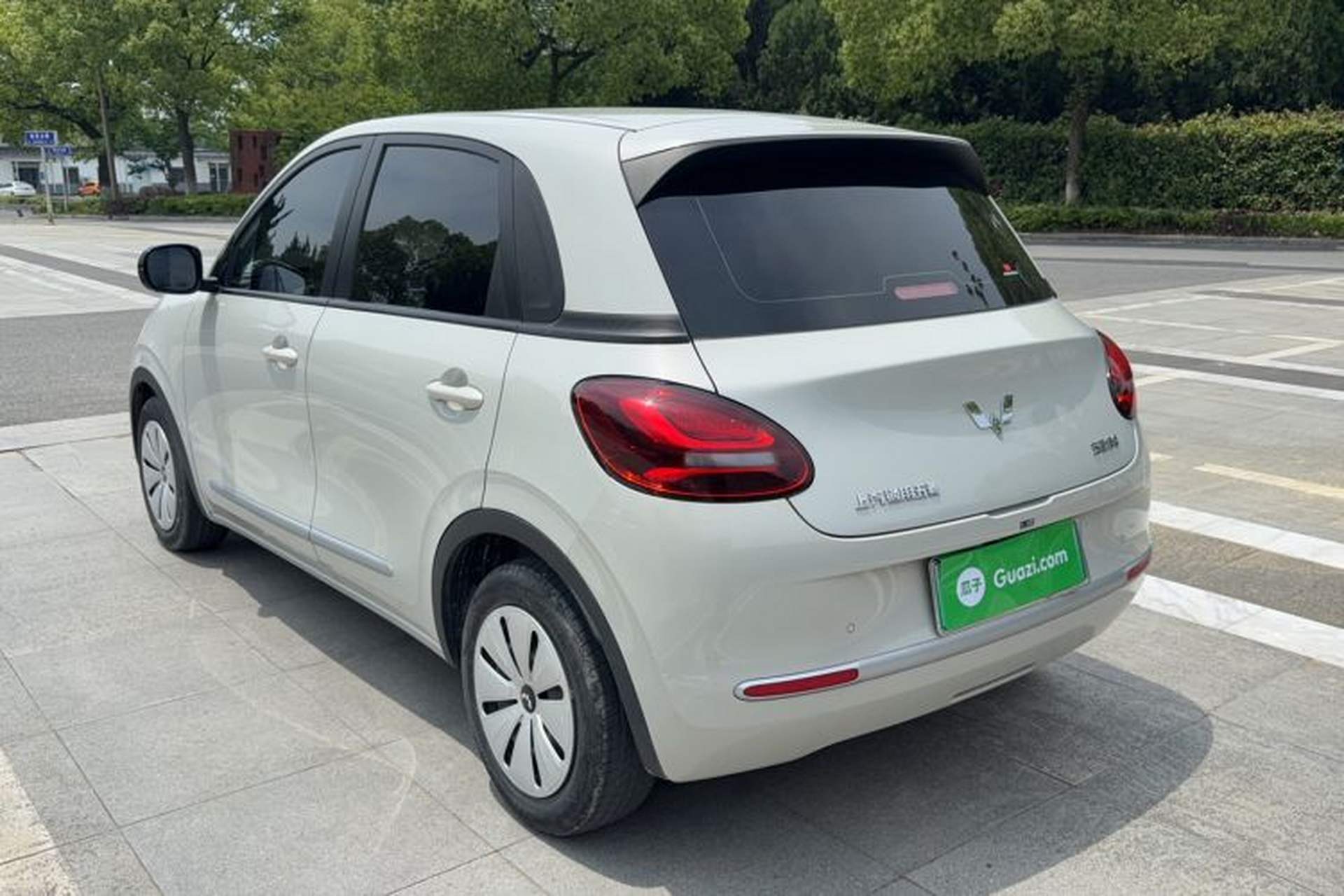 Used Wuling Bingo 2023 203km Light Edition Exterior 2