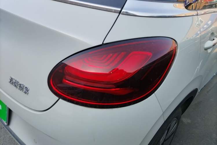 Used Wuling Bingo 2023 410 km Lingxi Deluxe Edition Exterior 3