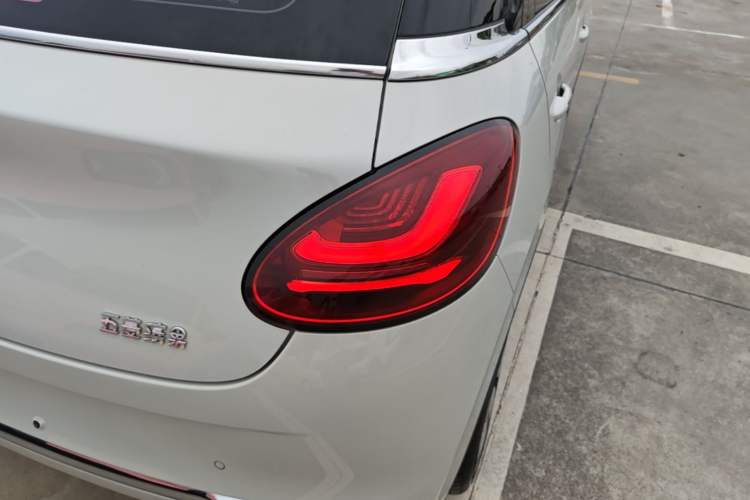 Used Wuling Bingo 2023 333 km Lingxi Connected Version Exterior 3