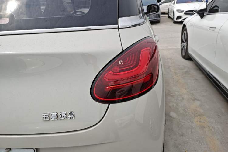 Used Wuling Bingo 2023 410 km Lingxi Deluxe Edition Exterior 3