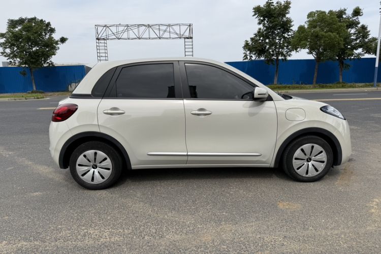 Used Wuling Bingo 2023 203km Light Edition Exterior 3