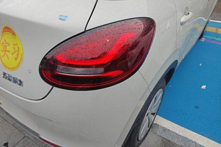 Used Wuling Bingo 2023 203km Light Edition Exterior 3