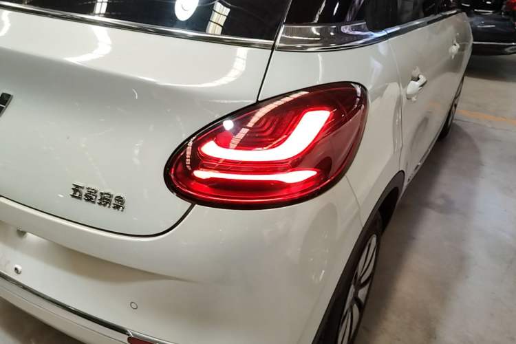 Used Wuling Bingo 2023 333 km Lingxi Connected Version Exterior 3