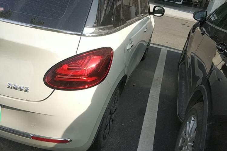 Used Wuling Bingo 2023 333 km Lingxi Connected Version Exterior 3