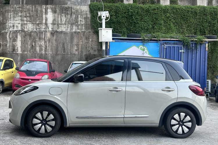 Used Wuling Bingo 2023 333 km Enjoyment Version Exterior 3