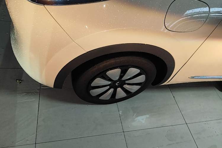 Used Wuling Bingo 2023 333 km Lingxi Connected+ Version Exterior 4