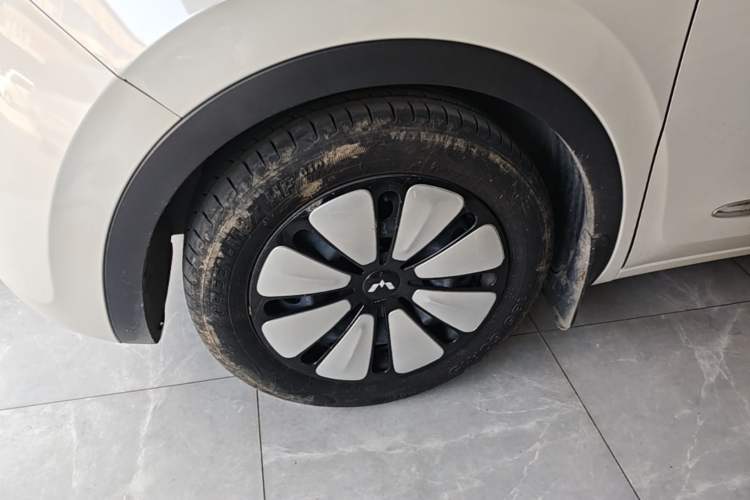 Used Wuling Bingo 2023 333 km Lingxi Connected Version Exterior 4