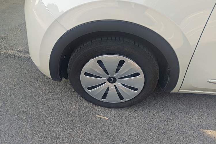 Used Wuling Bingo 2023 203km Light Edition Exterior 4