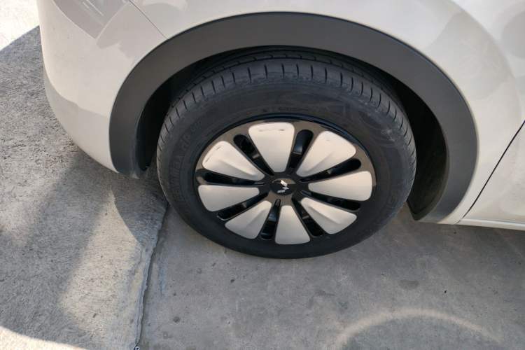 Used Wuling Bingo 2023 333km Enjoy+ Version Exterior 4