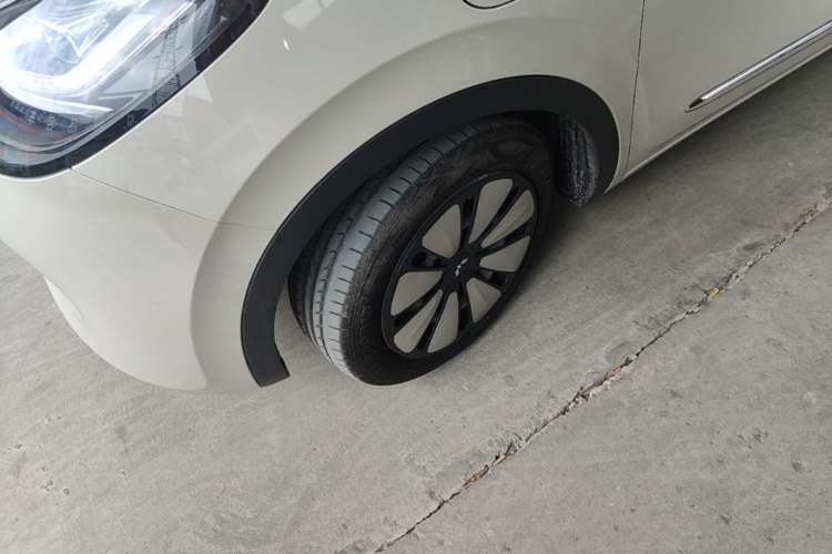 Used Wuling Bingo 2023 333 km Enjoyment Version Exterior 4