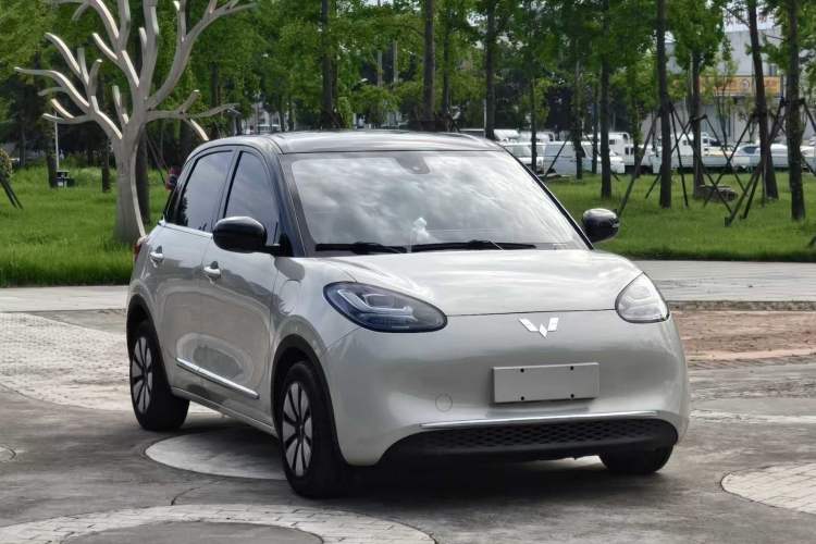 Used Wuling Bingo 2023 203km Comfort Edition Exterior 4