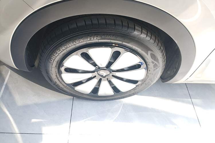 Used Wuling Bingo 2023 333km Enjoy+ Version Exterior 4