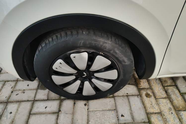 Used Wuling Bingo 2023 333km Enjoy+ Version Exterior 4