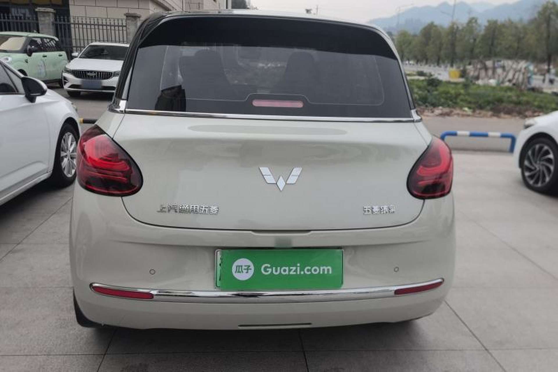 Used Wuling Bingo 2023 333 km Lingxi Connected Version Exterior 4