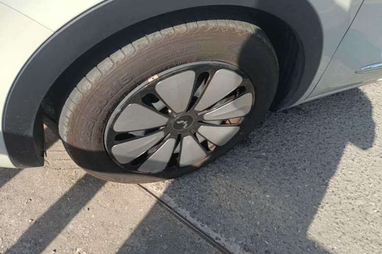 Used Wuling Bingo 2023 333 km Lingxi Connected+ Version Exterior 4