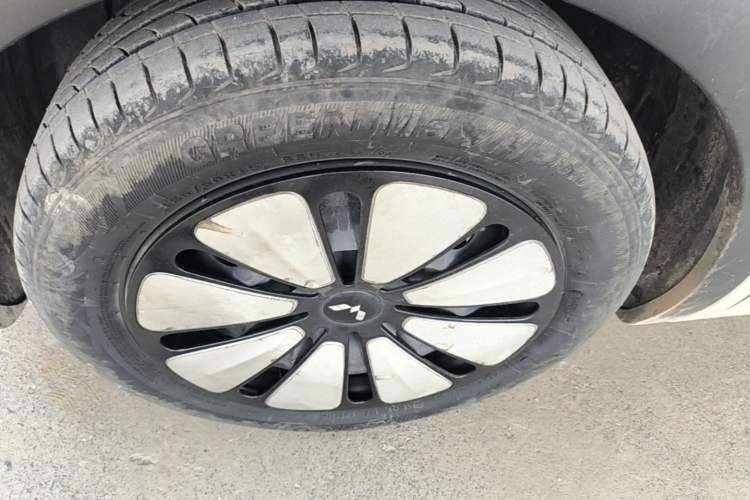 Used Wuling Bingo 2023 333 km Lingxi Connected+ Version Exterior 4