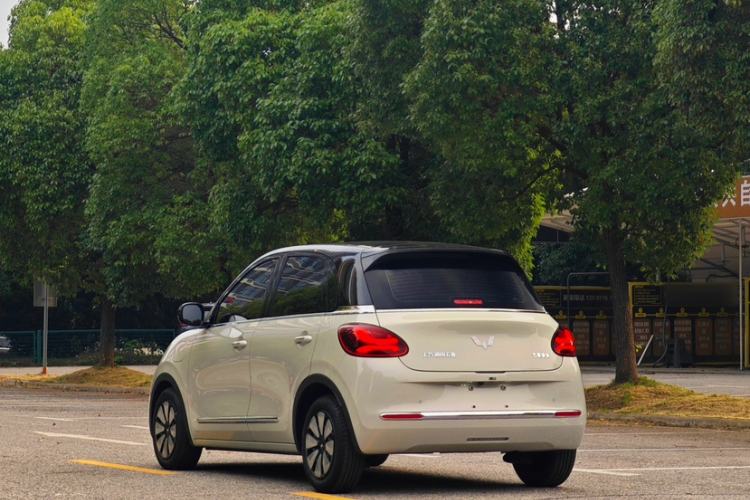 Used Wuling Bingo 2023 333 km Lingxi Connected+ Version Exterior 4