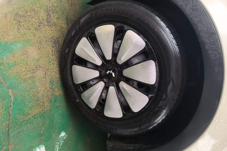 Used Wuling Bingo 2023 333km Enjoy+ Version Exterior 4