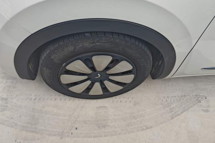 Used Wuling Bingo 2023 333km Enjoy+ Version Exterior 4