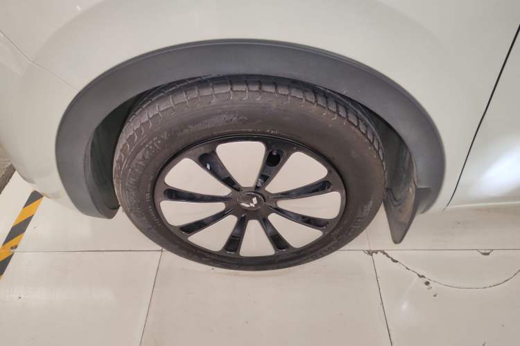 Used Wuling Bingo 2023 333 km Enjoyment Version Exterior 4