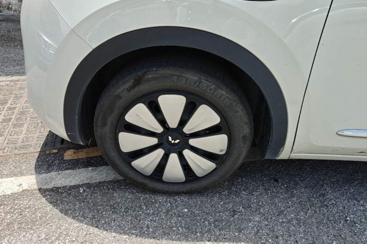 Used Wuling Bingo 2023 410 km Lingxi Deluxe Edition Exterior 4