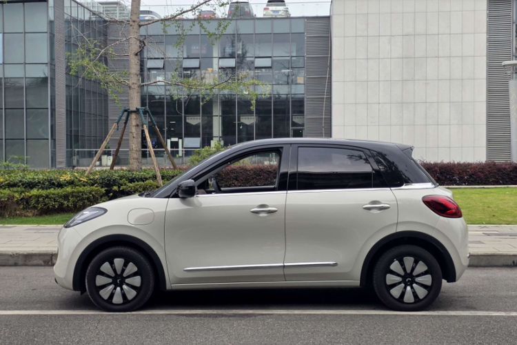 Used Wuling Bingo 2023 410 km Lingxi Deluxe Edition Exterior 4