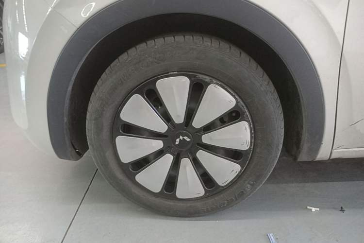 Used Wuling Bingo 2023 203km Comfort Edition Exterior 4